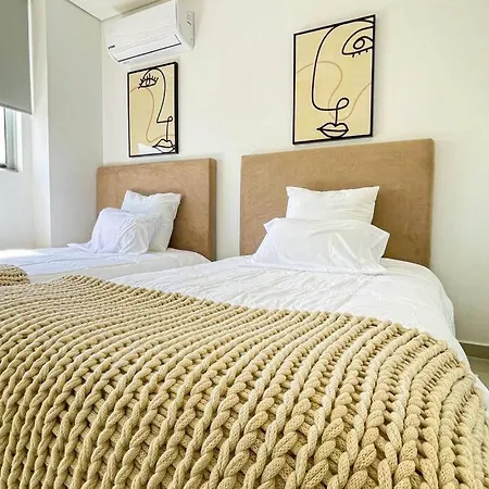 Spacious Luxury, Sea View